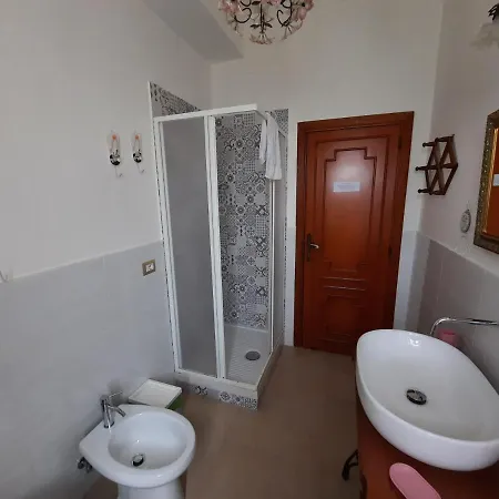Ada Bed & Breakfast