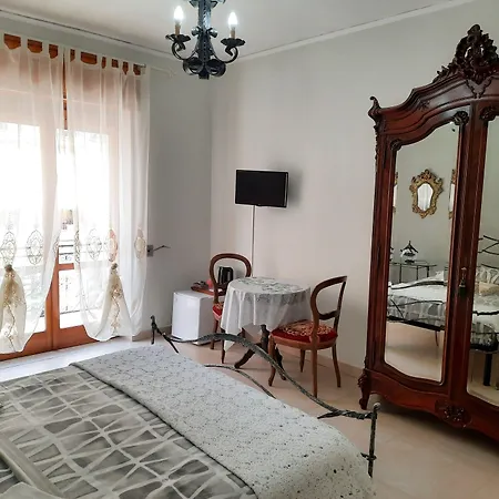 Ada فندق مبيت وإفطار أغروبولي