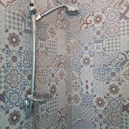 Ada فندق مبيت وإفطار