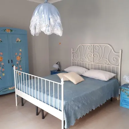 فندق مبيت وإفطار Ada أغروبولي